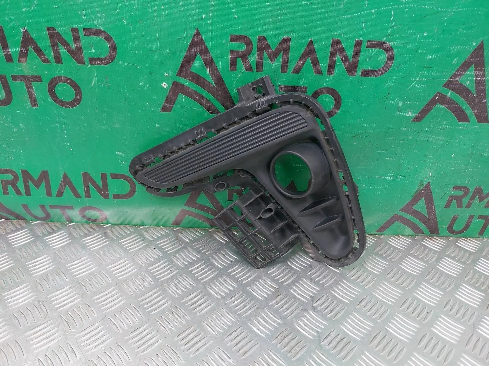 Окантовка птф Kia Rio 2017-2020 4 FB