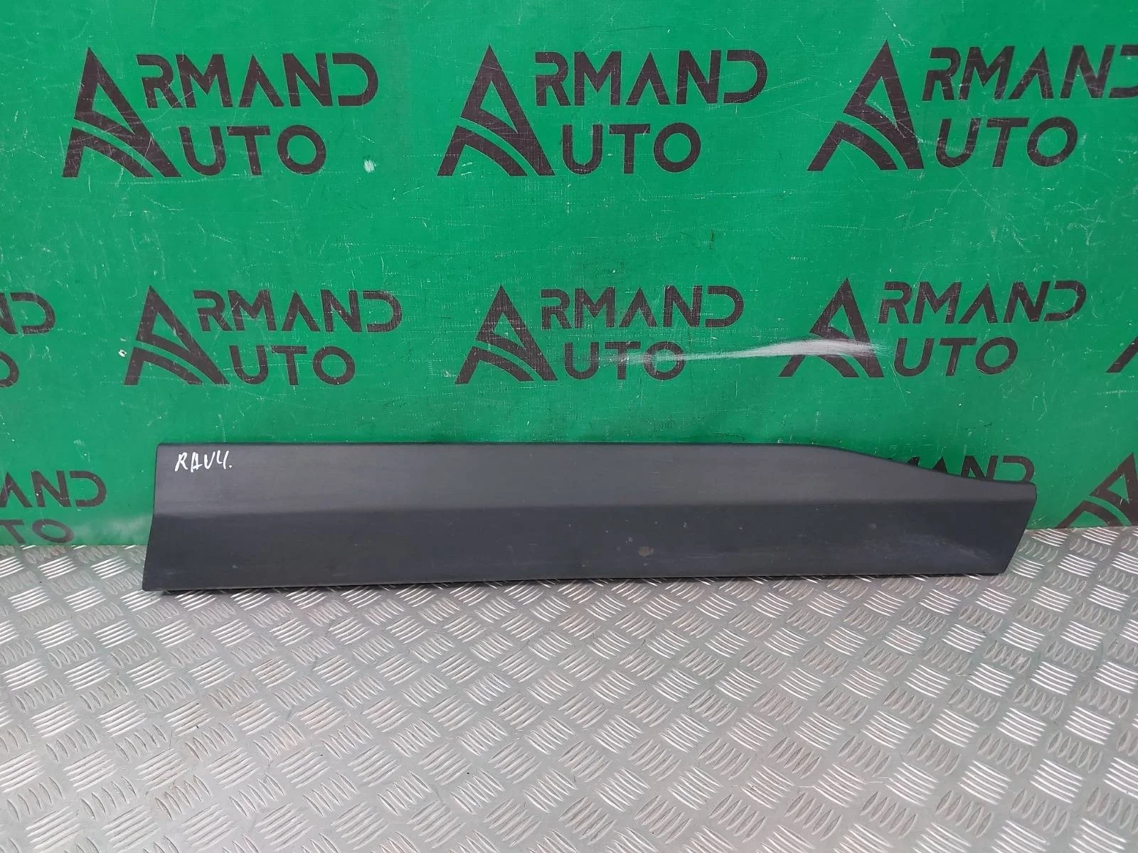 Молдинг двери Toyota RAV4 2018-нв 5 XA50