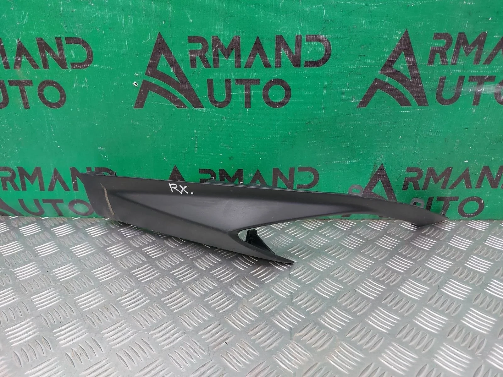 Накладка бампера нижняя Lexus RX 2015-2019 4