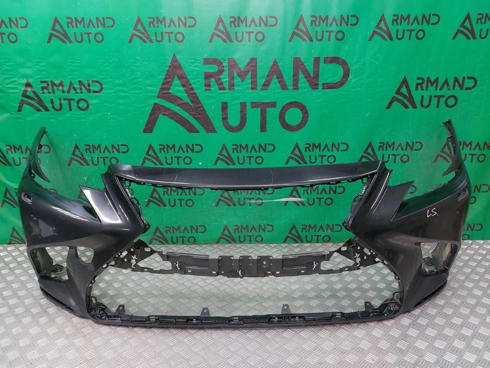 Бампер Lexus LS 2017-нв 5