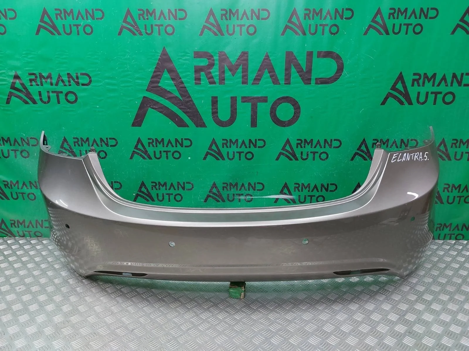 Бампер Hyundai Elantra 2010-2016 5 MD