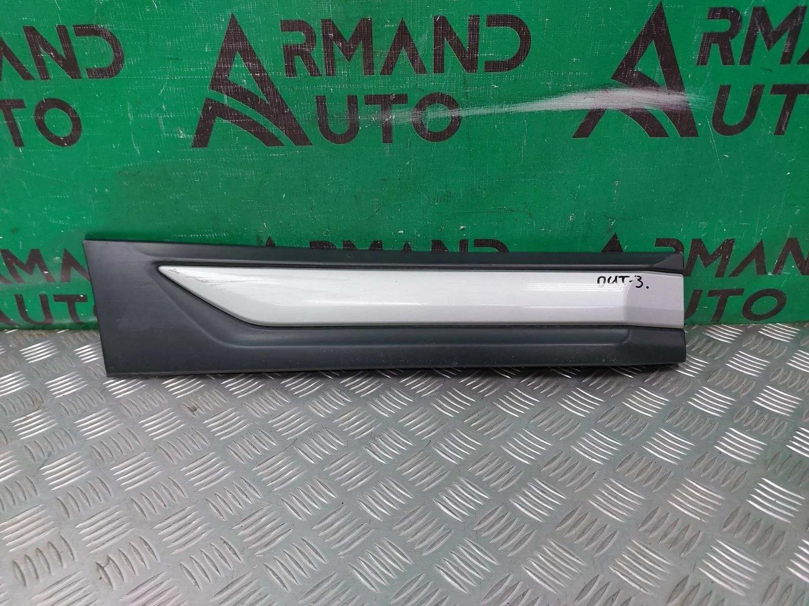 Молдинг двери Mitsubishi Outlander 2015-нв 3