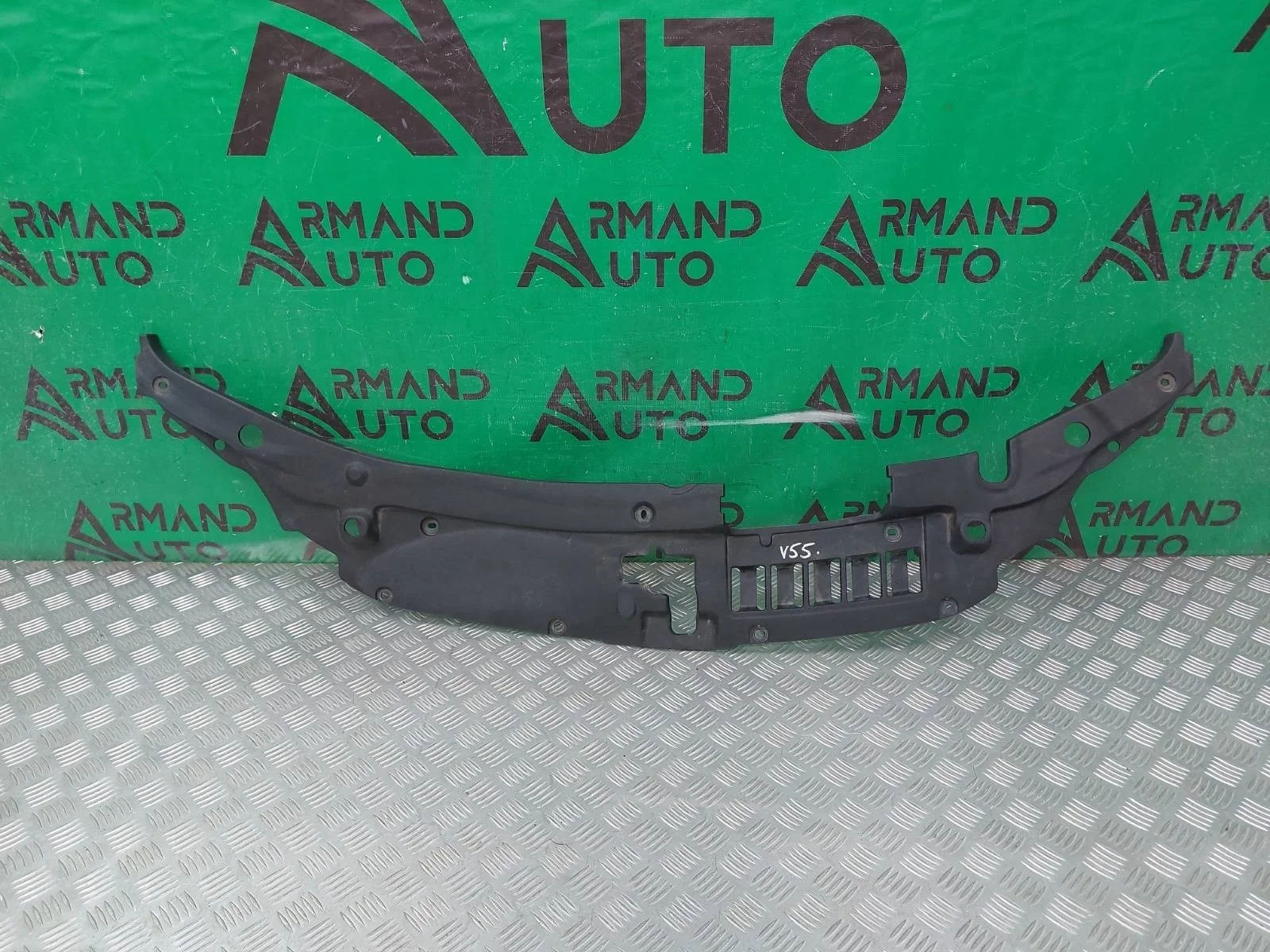 Кожух замка капота Toyota Camry 2014-2018 7 XV50