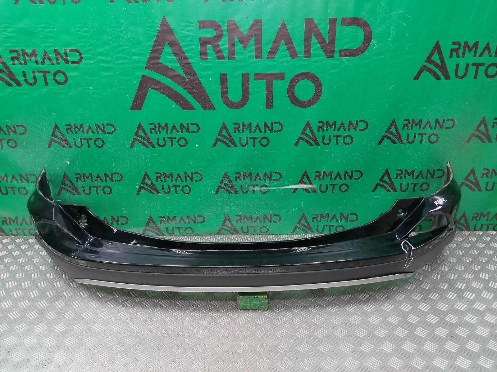 Бампер Toyota RAV4 2015-2019 CA40