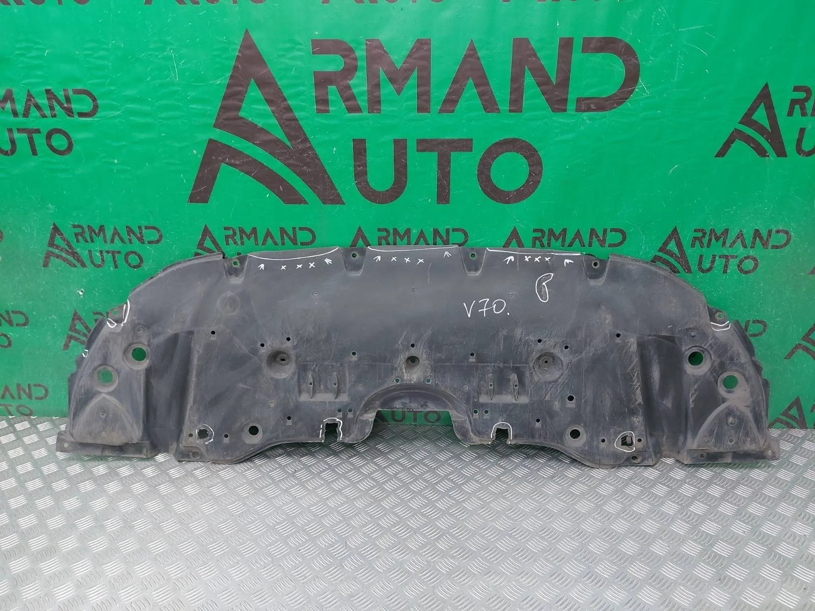 Пыльник бампера Toyota Camry 2020-нв 8 XV70