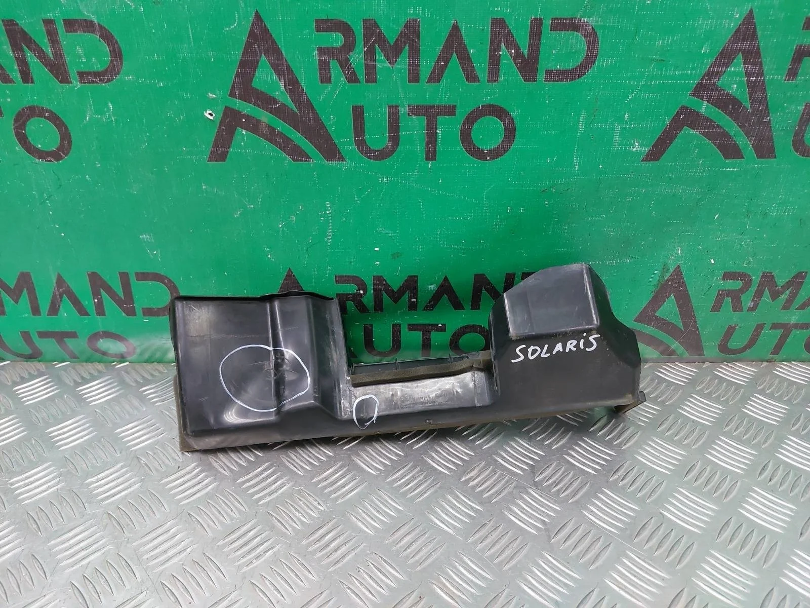 Дефлектор радиатора Hyundai Solaris 2017-нв