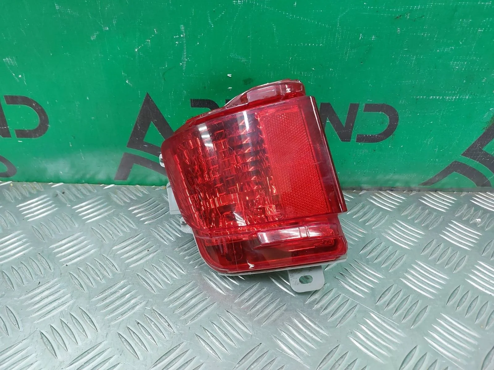 Фонарь противотуманный Toyota Land Cruiser 2015-2021 200