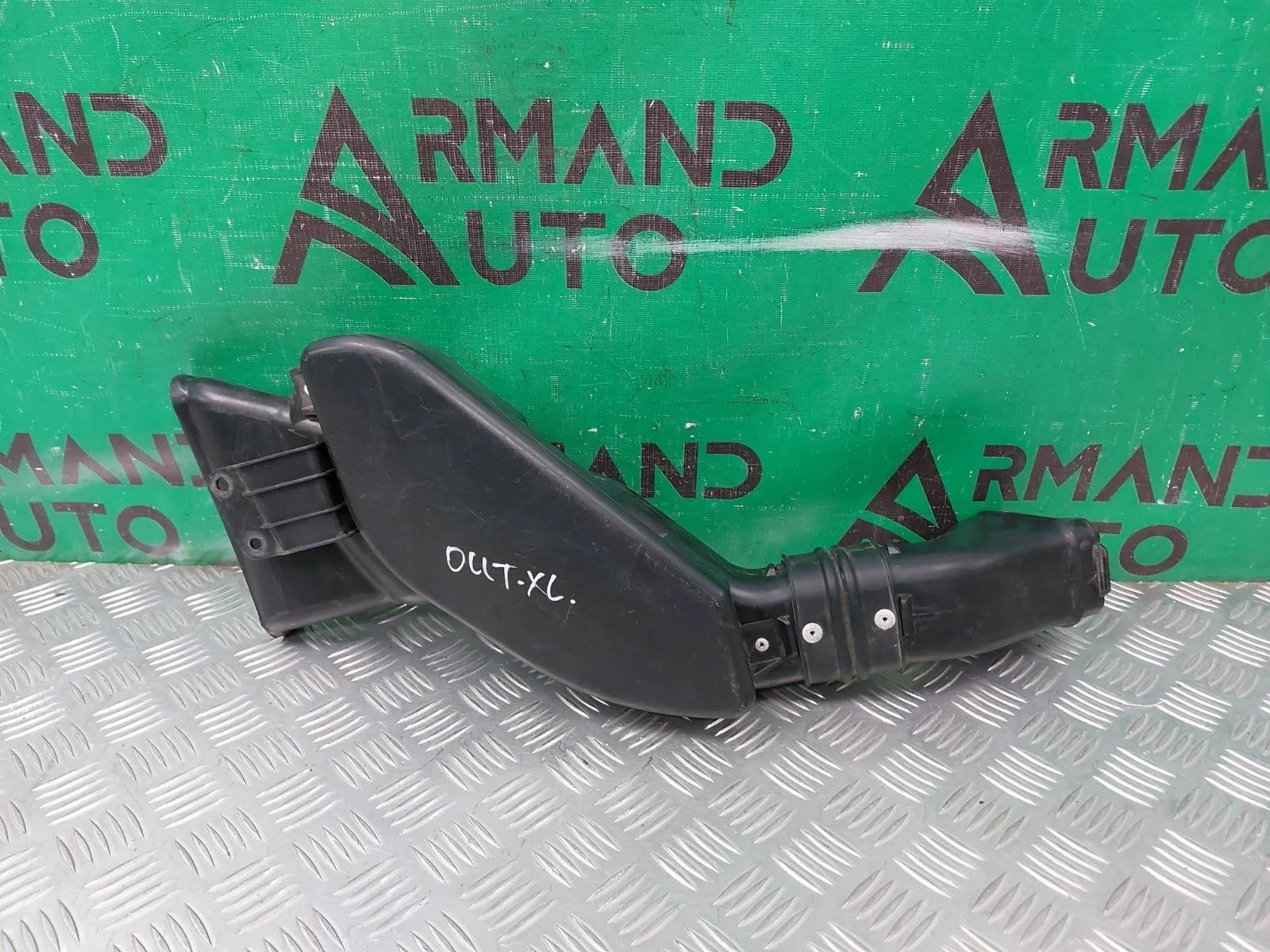 Патрубок воздушного фильтра Mitsubishi Outlander 2009-2013 XL