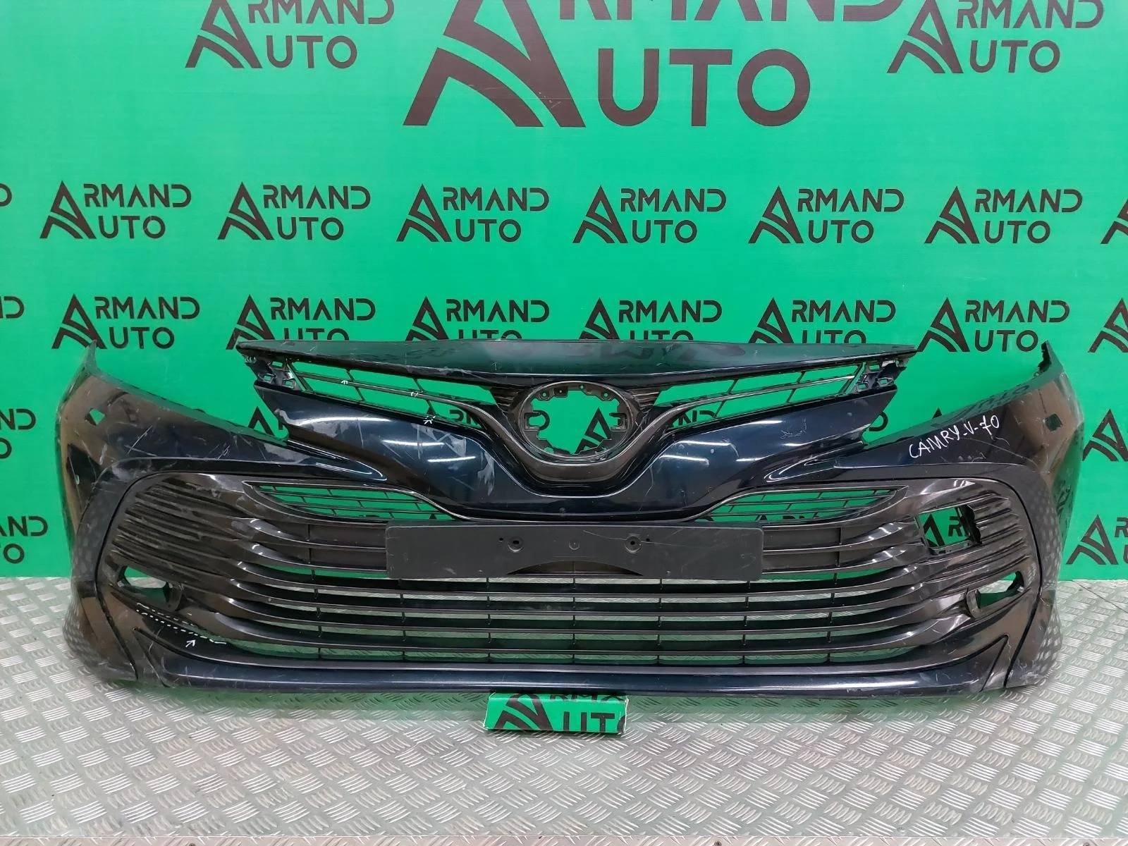 Бампер Toyota Camry 2017-2021 8 XV70