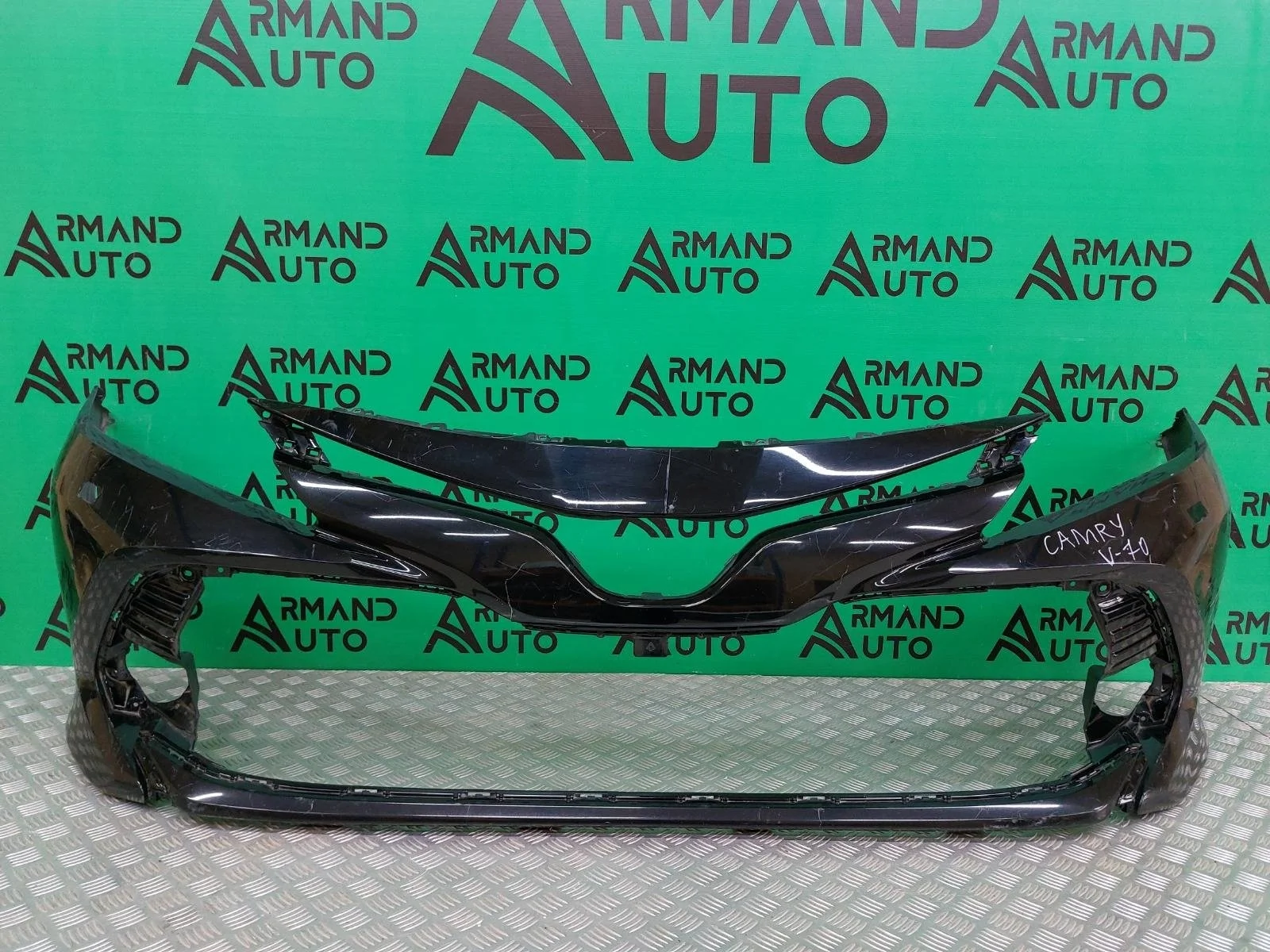 Бампер Toyota Camry 2017-2021 8 XV70