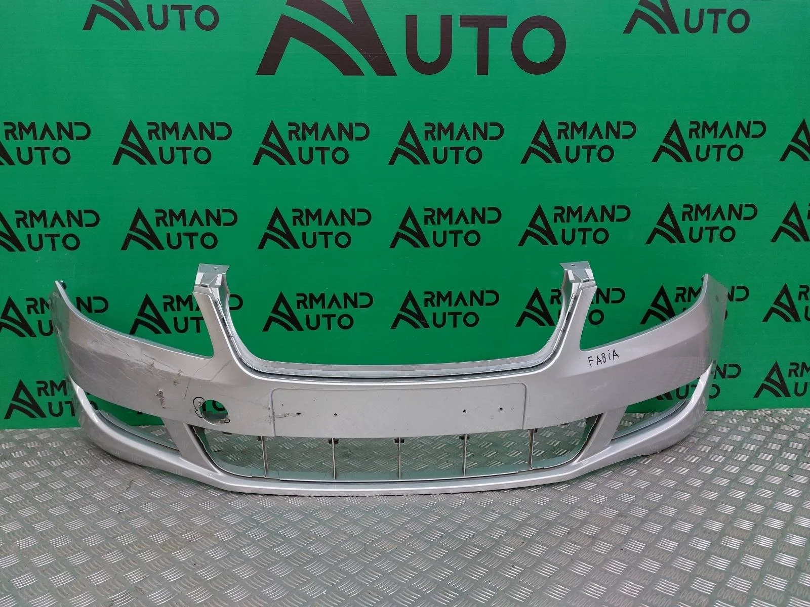 Бампер Skoda Fabia 2010-2014 5J