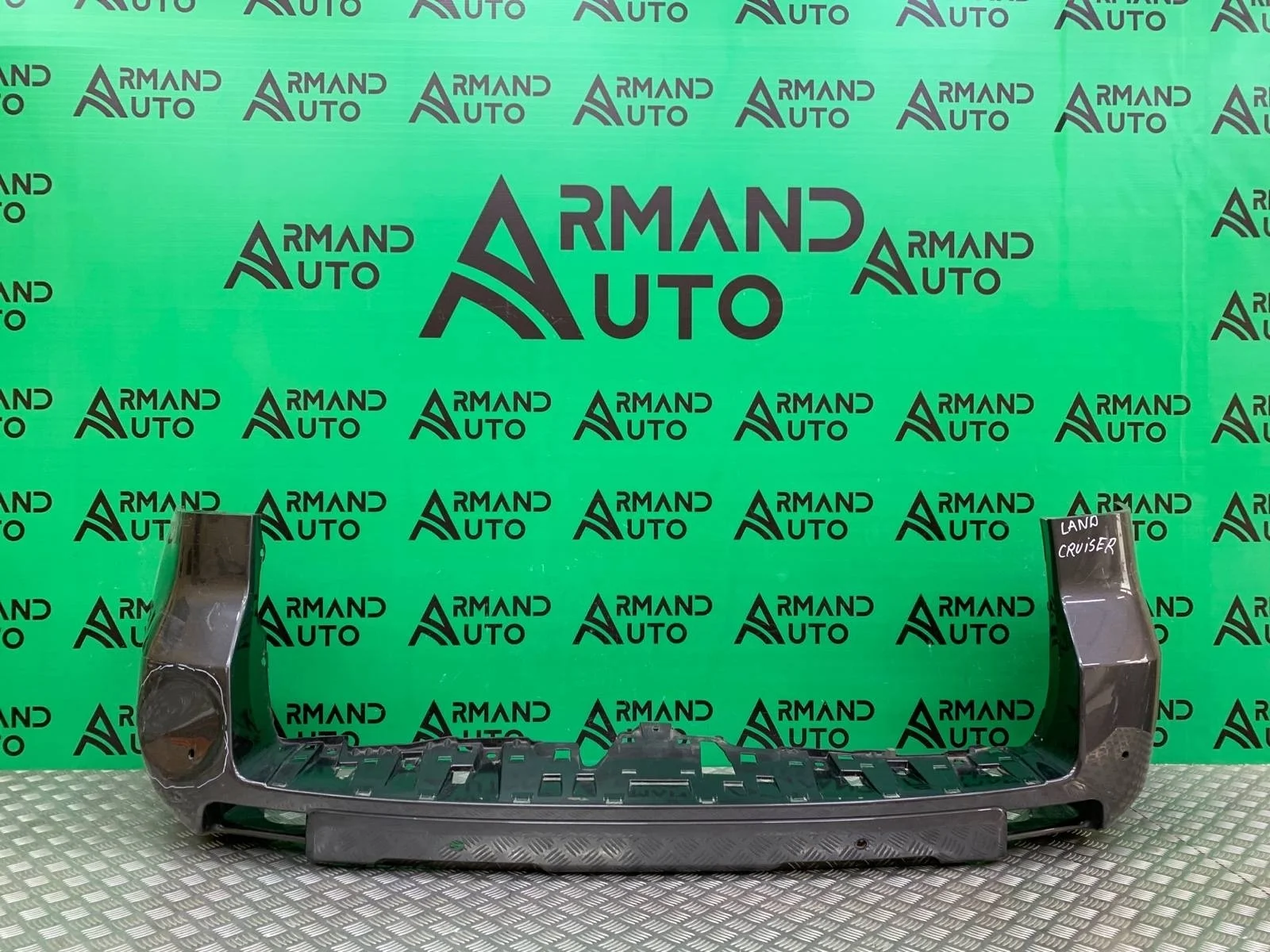 Бампер Toyota Land Cruiser Prado 2017-нв 150