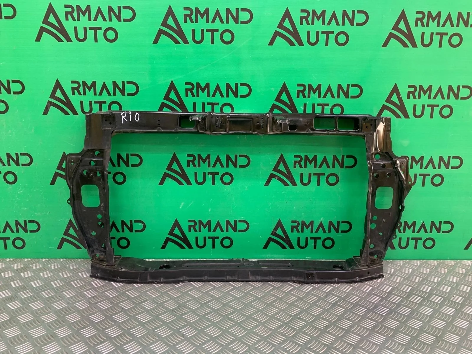 Панель передняя (суппорт радиатора) Kia Rio 2017-нв 4 FB