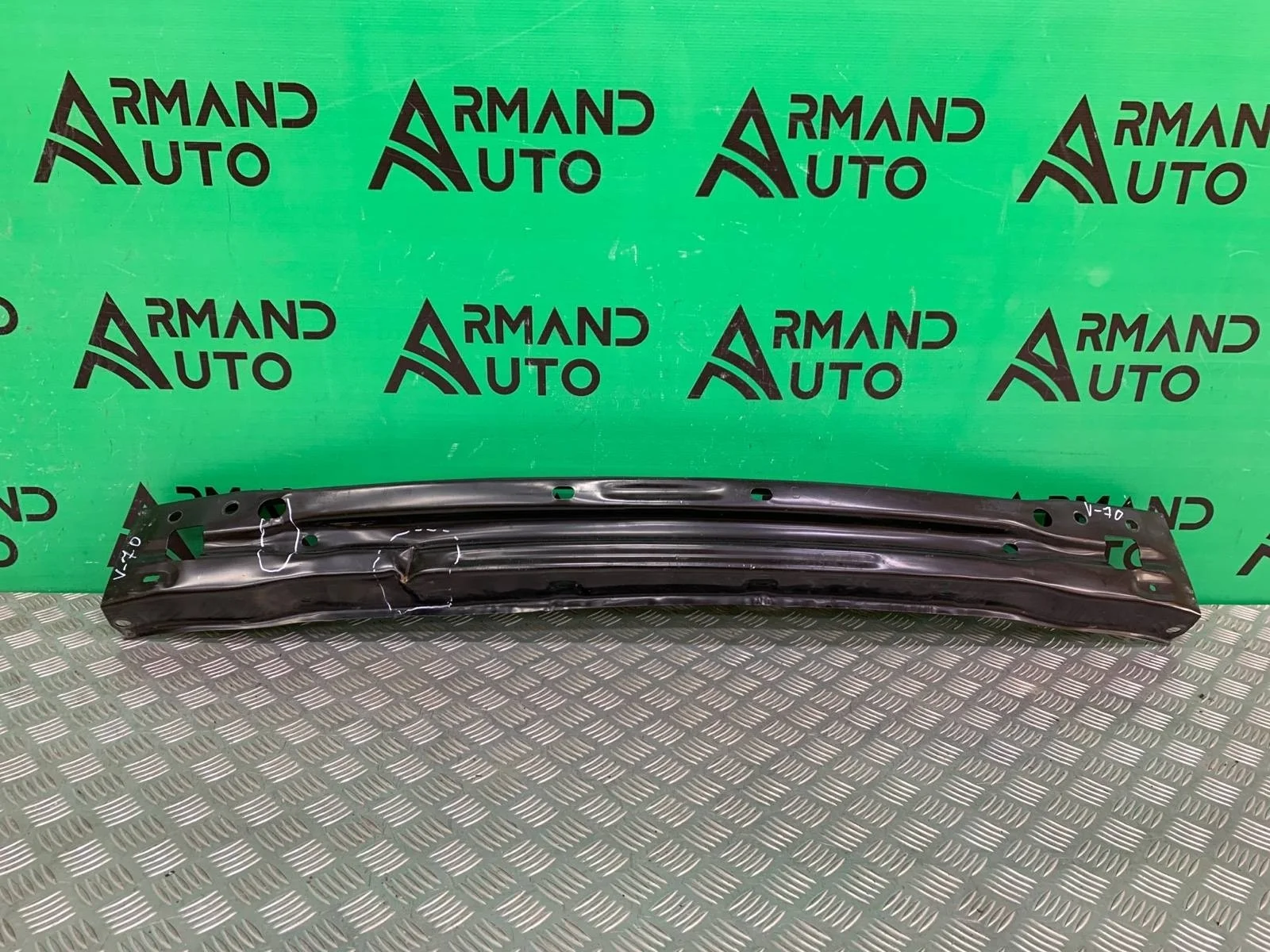 Усилитель бампера Toyota Camry 2017-нв 8 XV70