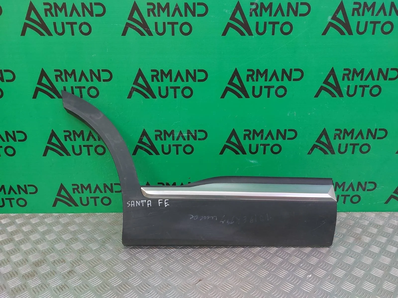 Молдинг двери Hyundai Santa Fe 2020-нв 4 TM