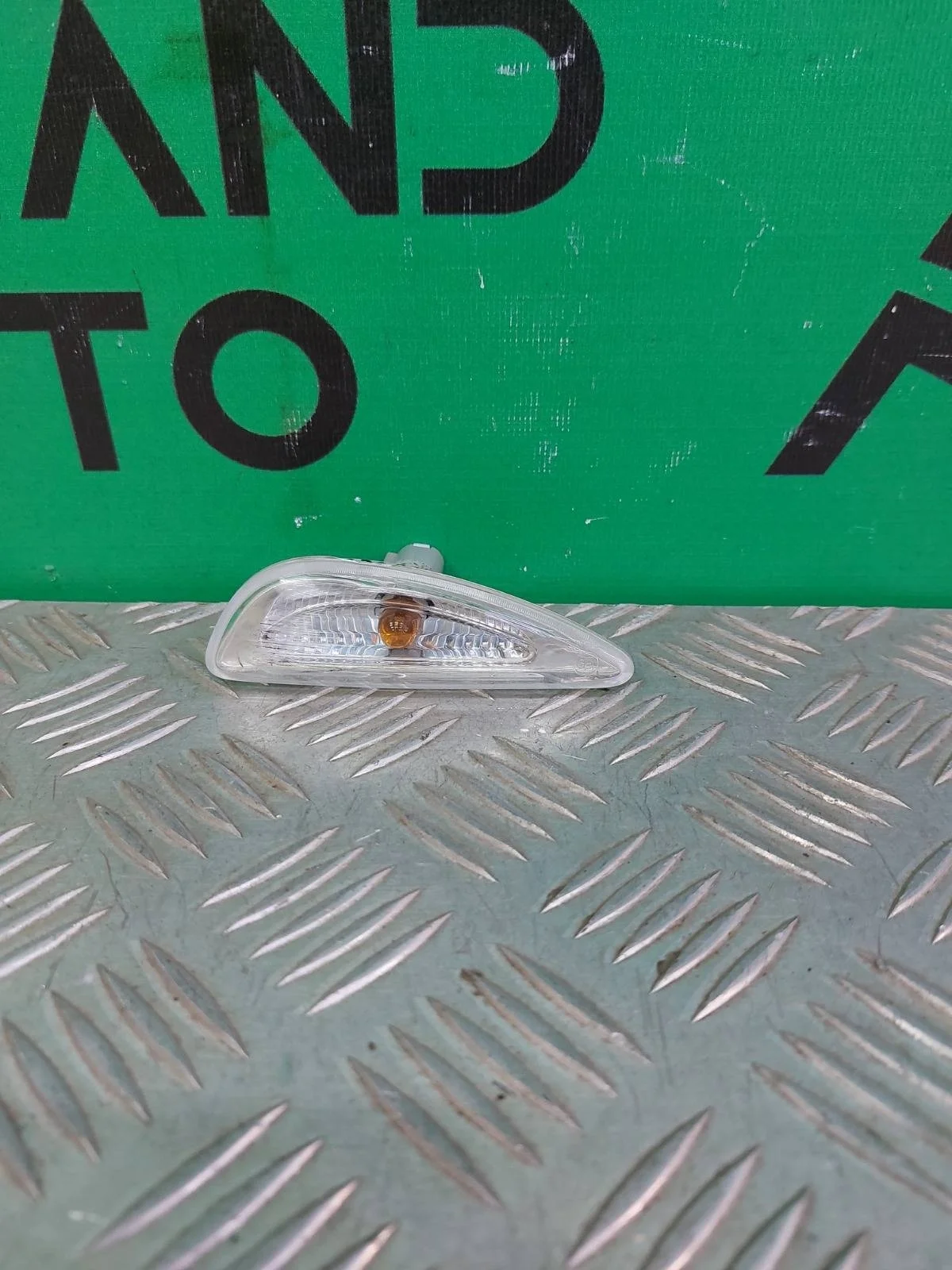 Повторитель поворота крыле Hyundai Solaris 2017-нв