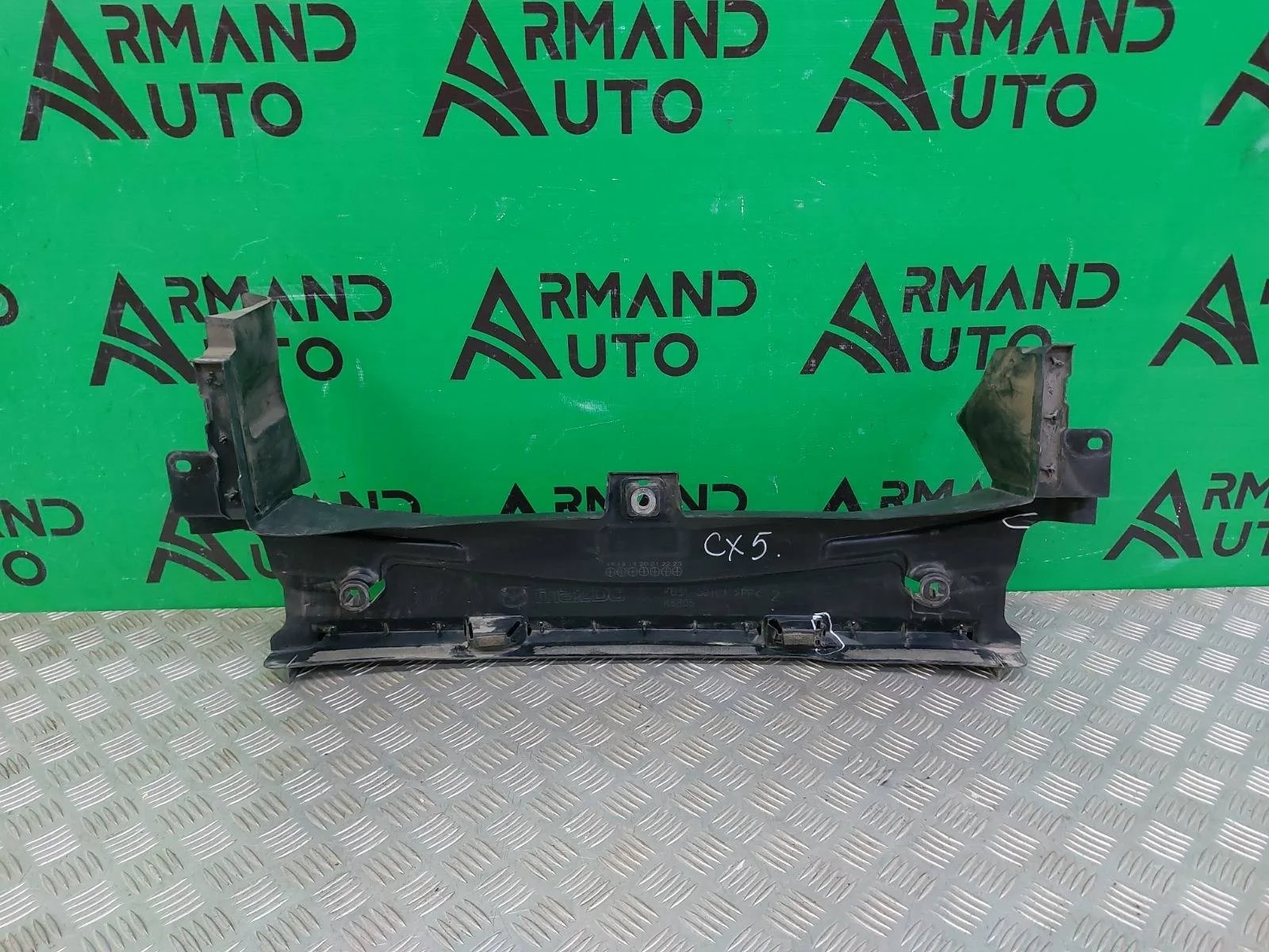 Дефлектор радиатора Mazda CX-5 2017-нв