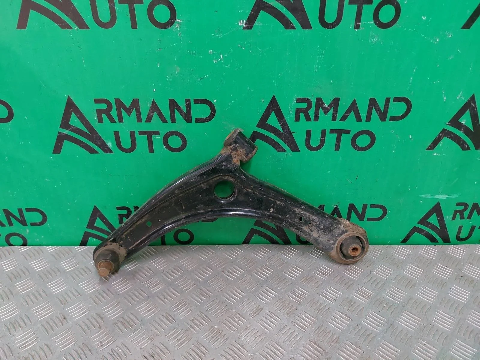 Рычаг подвески нижний Mitsubishi Outlander 2012-нв 3