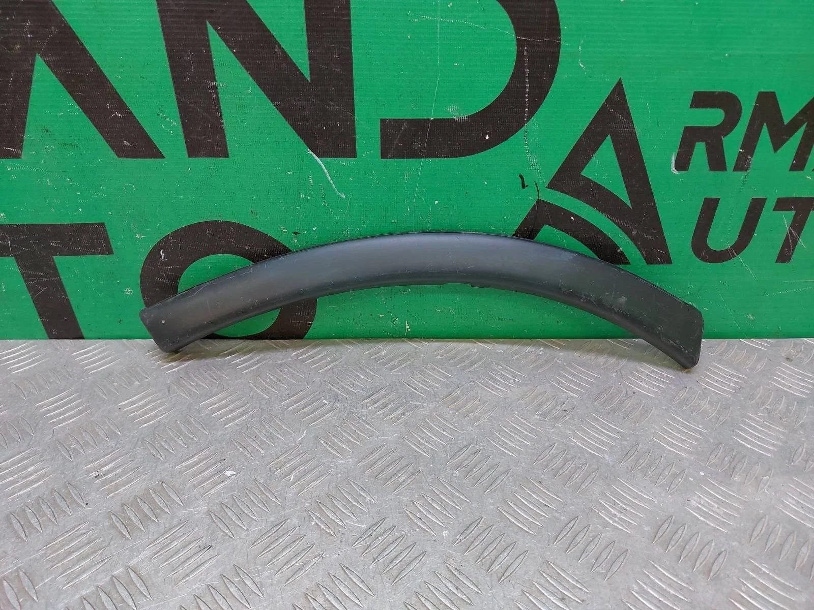 Расширитель бампера Mitsubishi Outlander 2014-2018 3