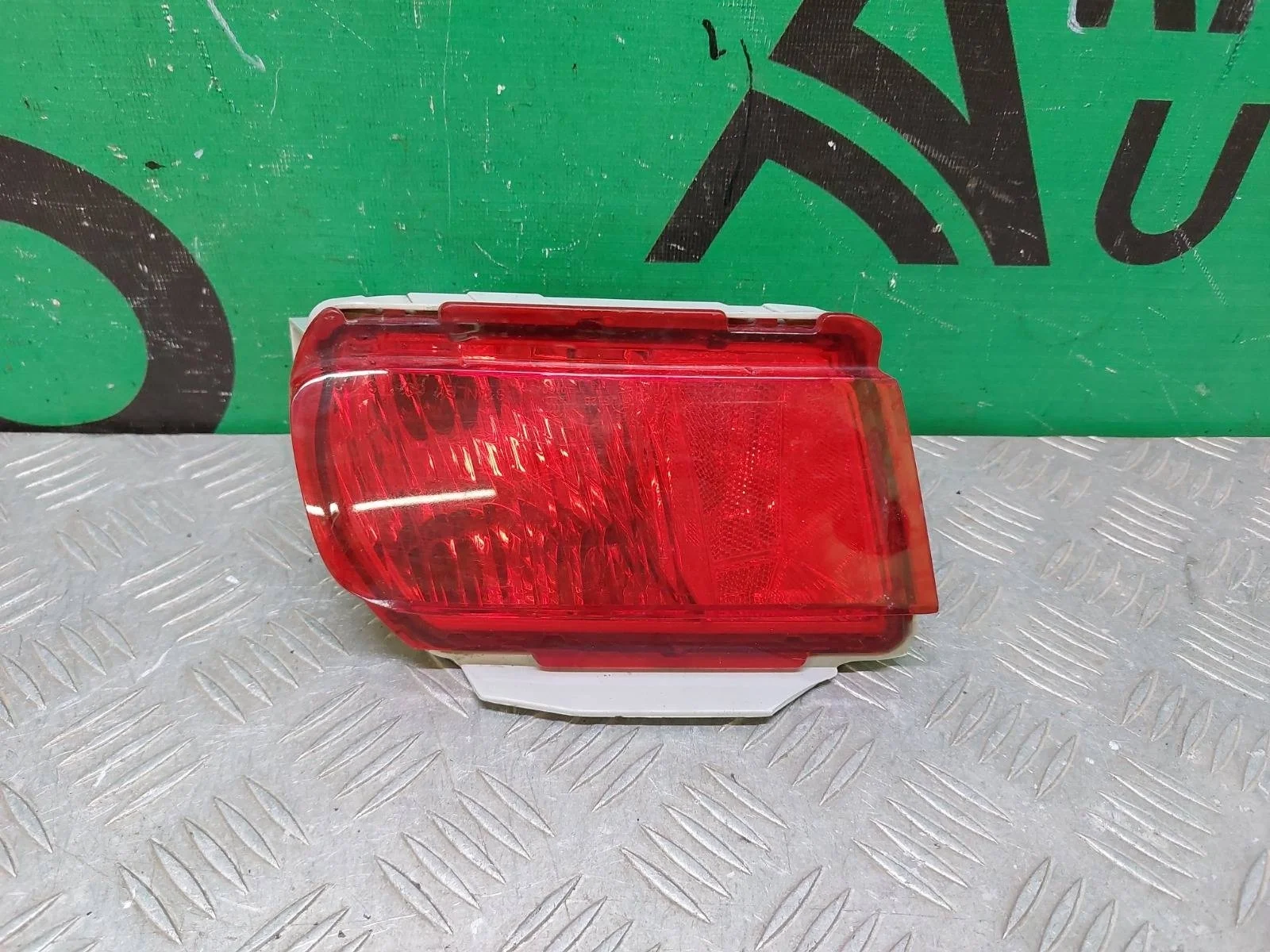 Фонарь противотуманный Toyota Land Cruiser Prado 2009-нв 150