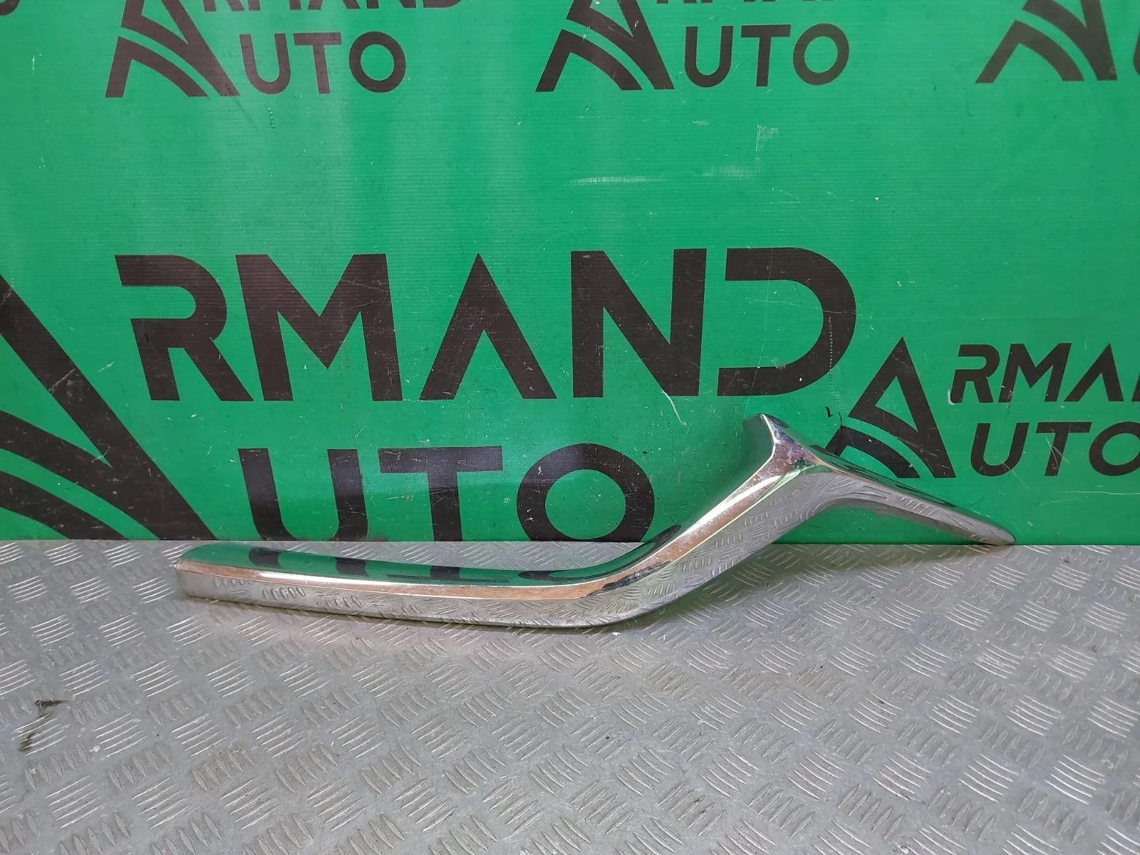 Накладка решетки радиатора Mazda CX-5 2017-нв