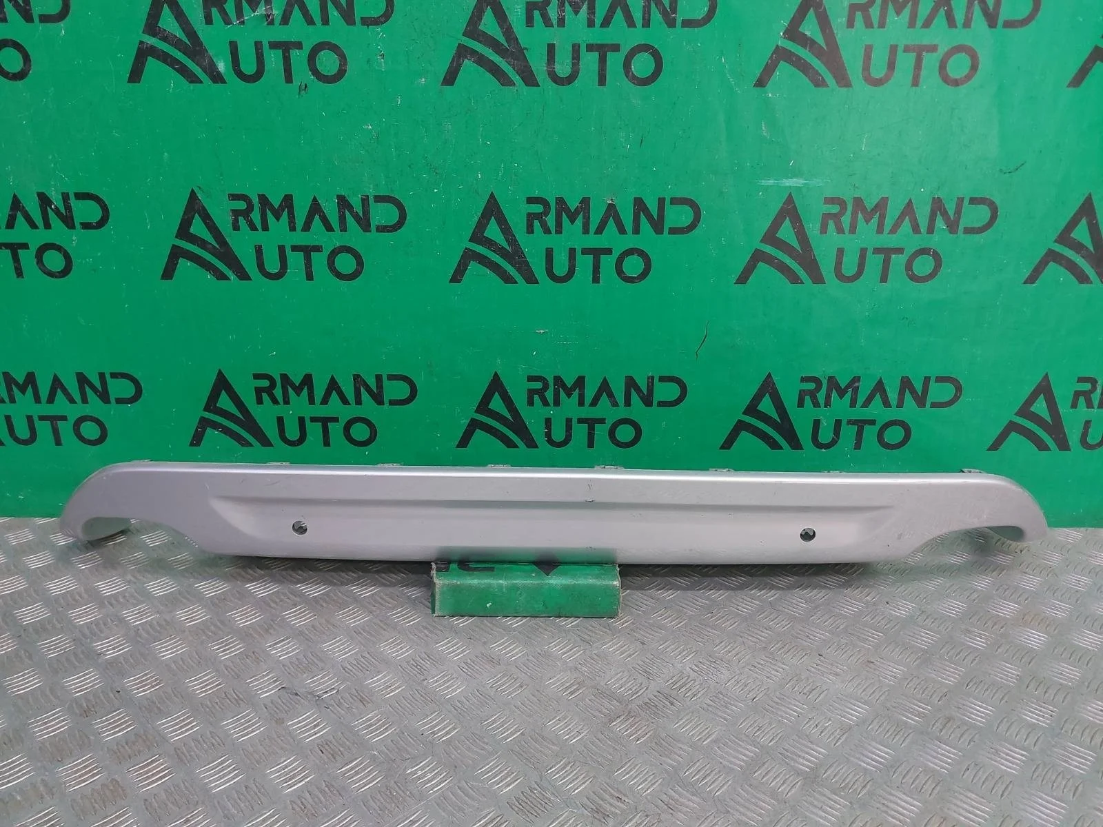 Накладка бампера Volvo XC70 2007-2013