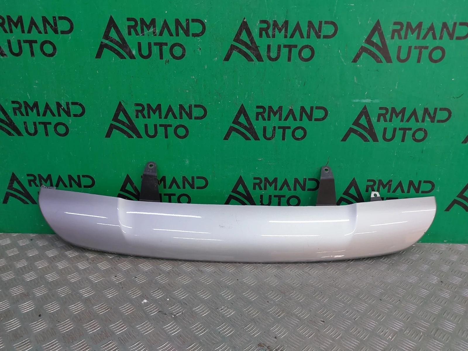 Накладка бампера Toyota RAV4 2015-2019 CA40