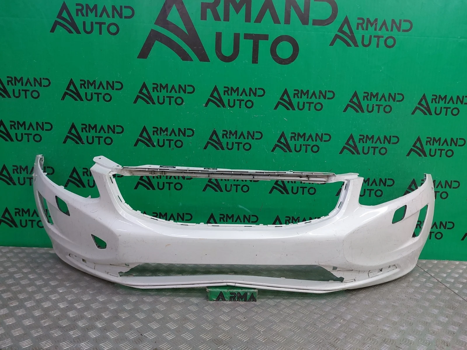 Бампер Volvo XC60 2013-2017