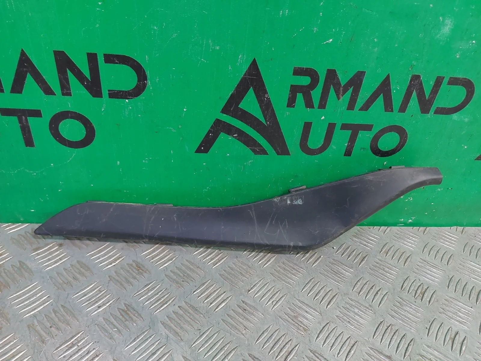 Накладка бампера Volvo XC60 2013-2017