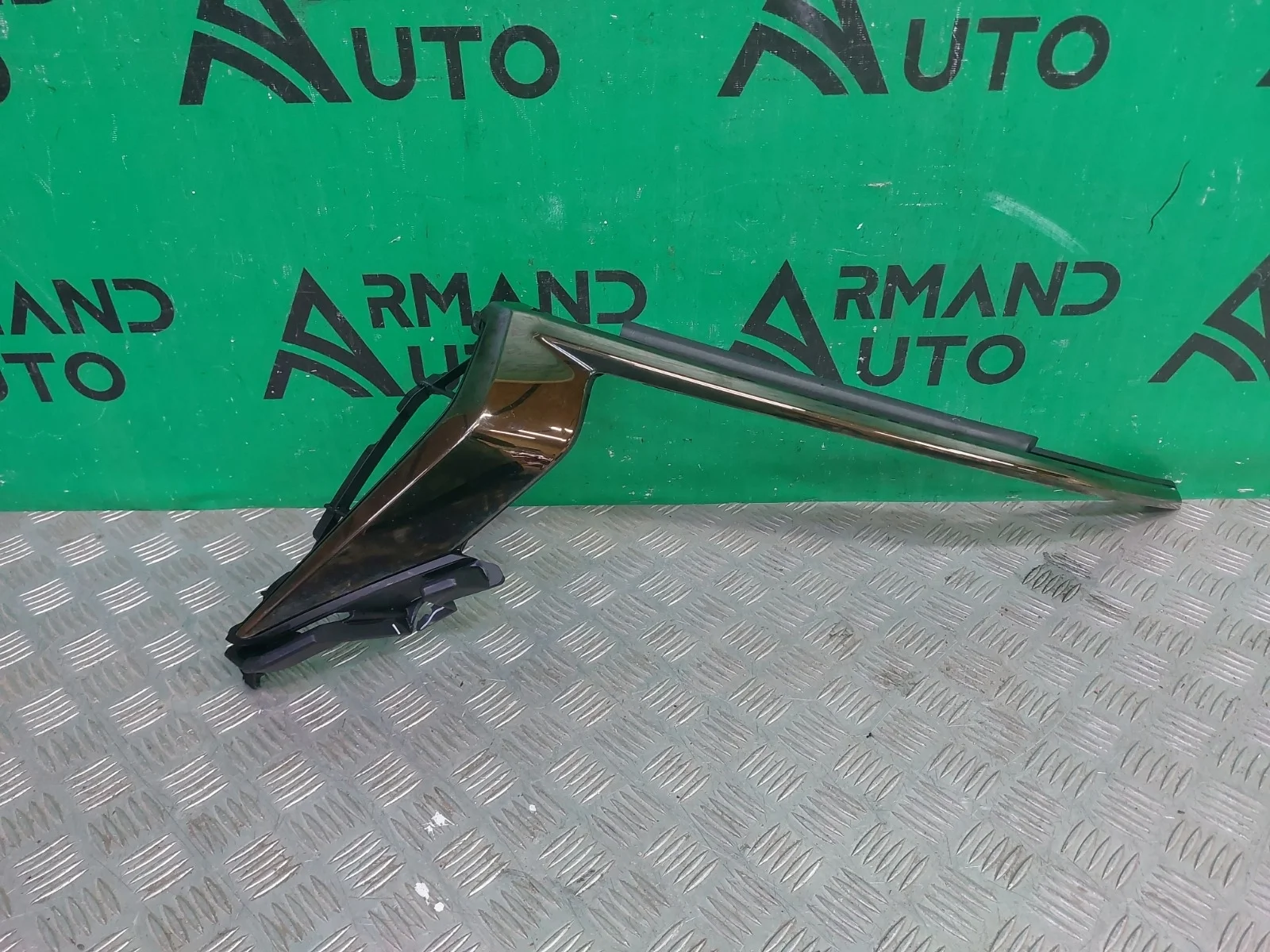 Кронштейн фары Toyota Land Cruiser Prado 2017-нв 150