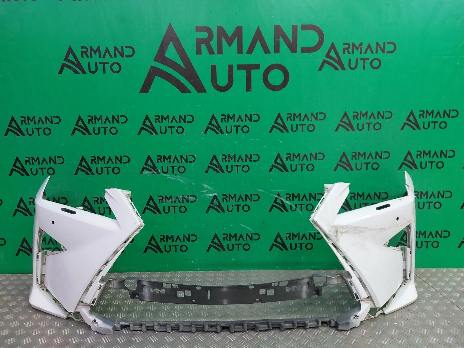 Бампер Lexus RX 2015-2019 4