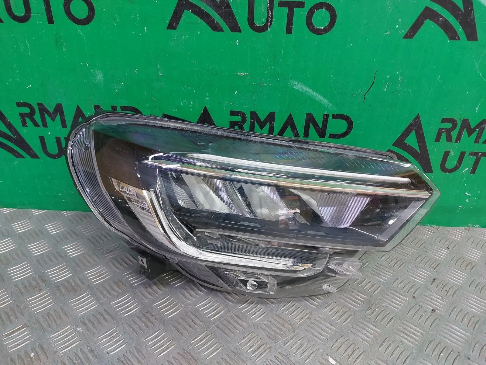 Фара Lada Vesta 2022-нв 1