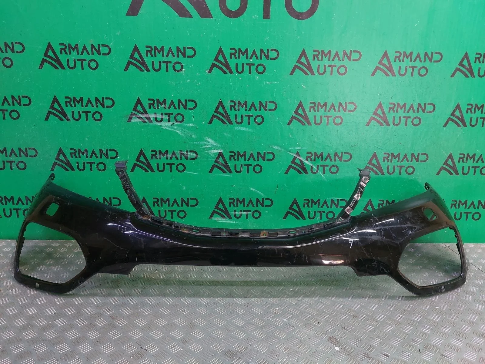 Бампер Kia Sorento 2009-2012 XM