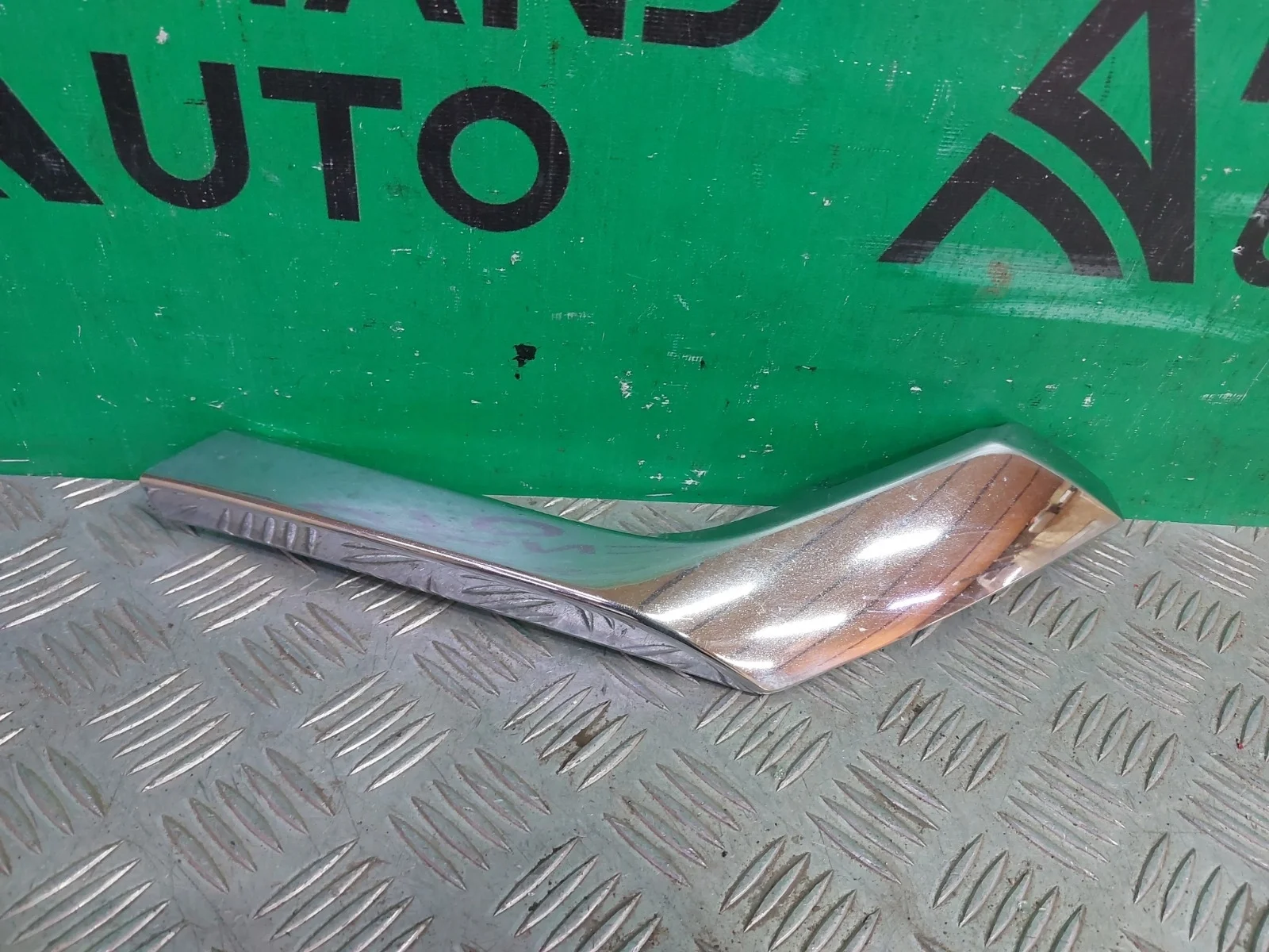 Накладка бампера нижняя Mitsubishi Pajero Sport 2015-2021 3