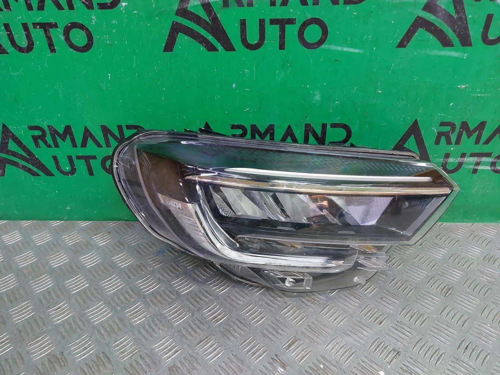 Фара Lada Vesta 2022-нв 1