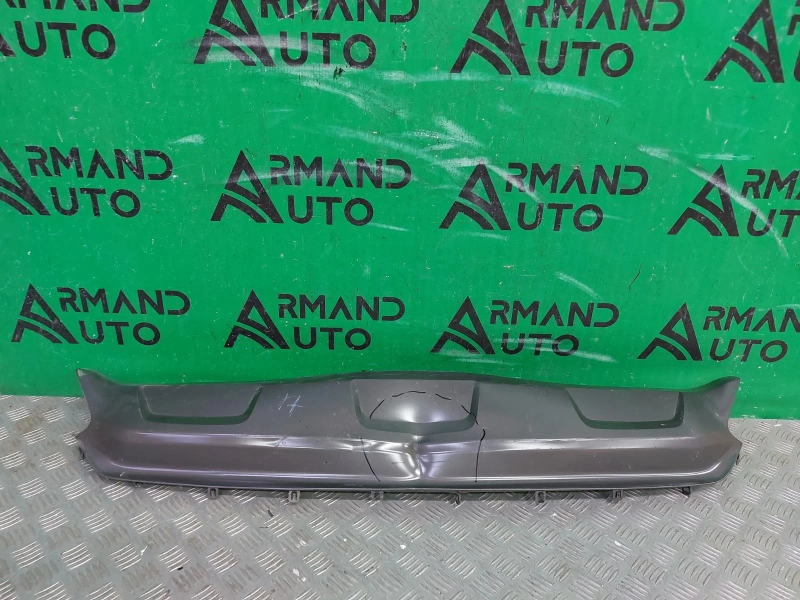 Накладка бампера нижняя Lexus RX 2015-2019 4