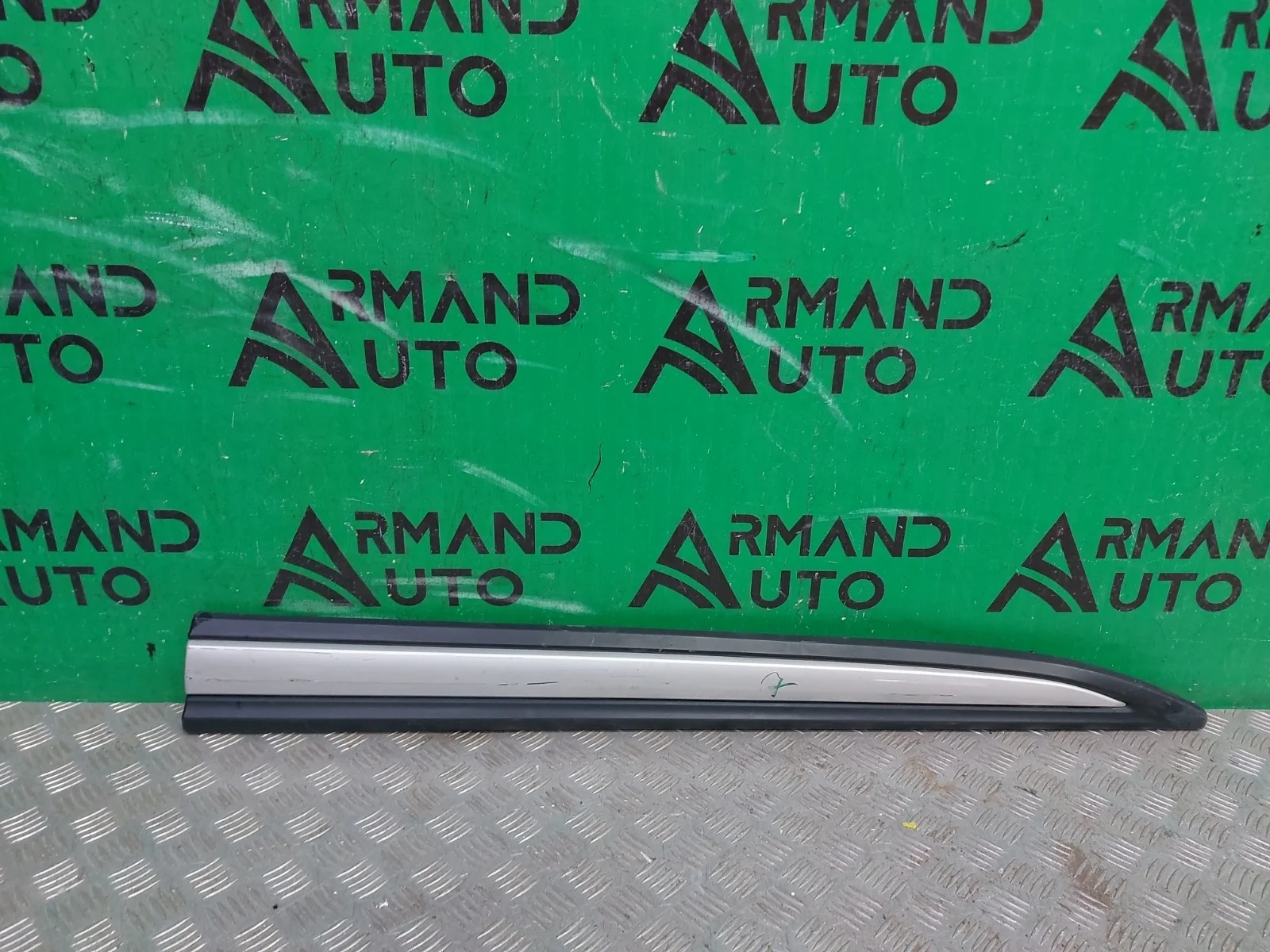 Молдинг двери Mitsubishi Outlander 2015-нв 3