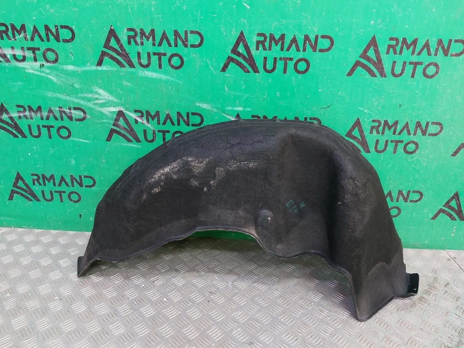 Подкрылок Nissan Qashqai 2013-2022 j11