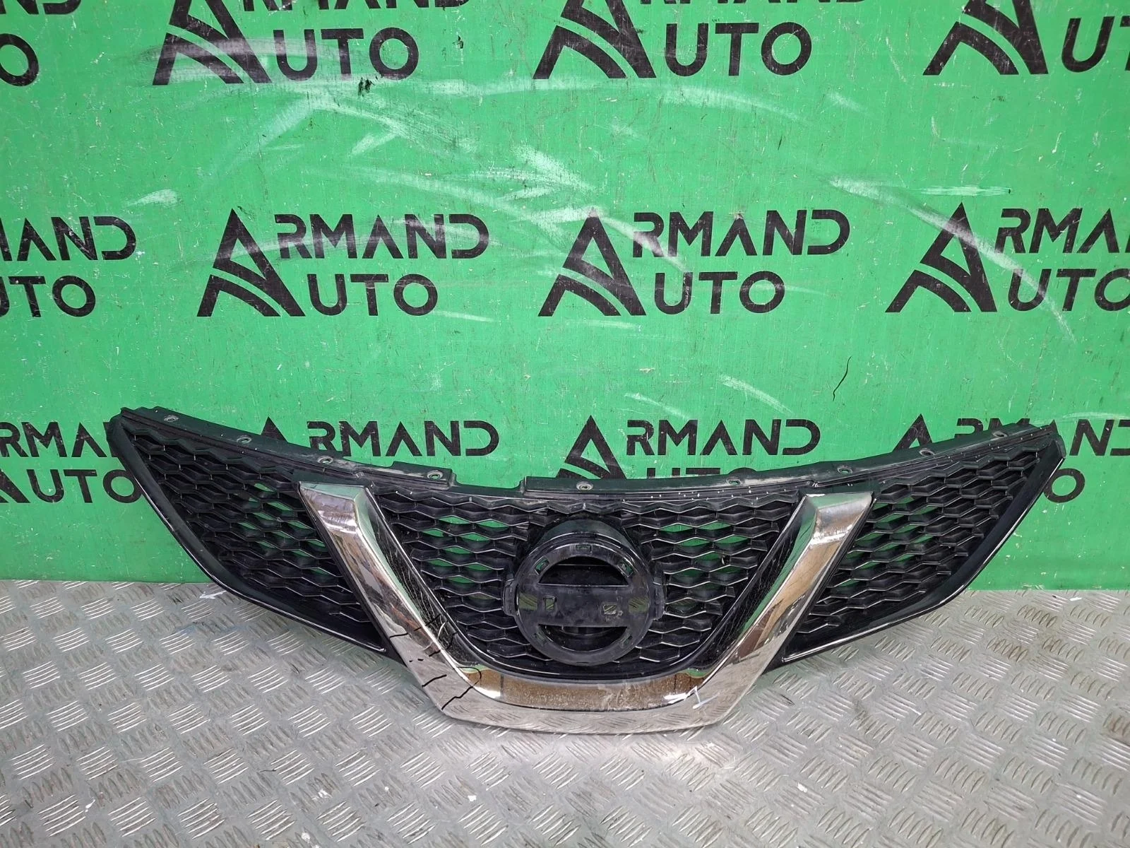 Решетка радиатора Nissan Qashqai 2013-2019 j11