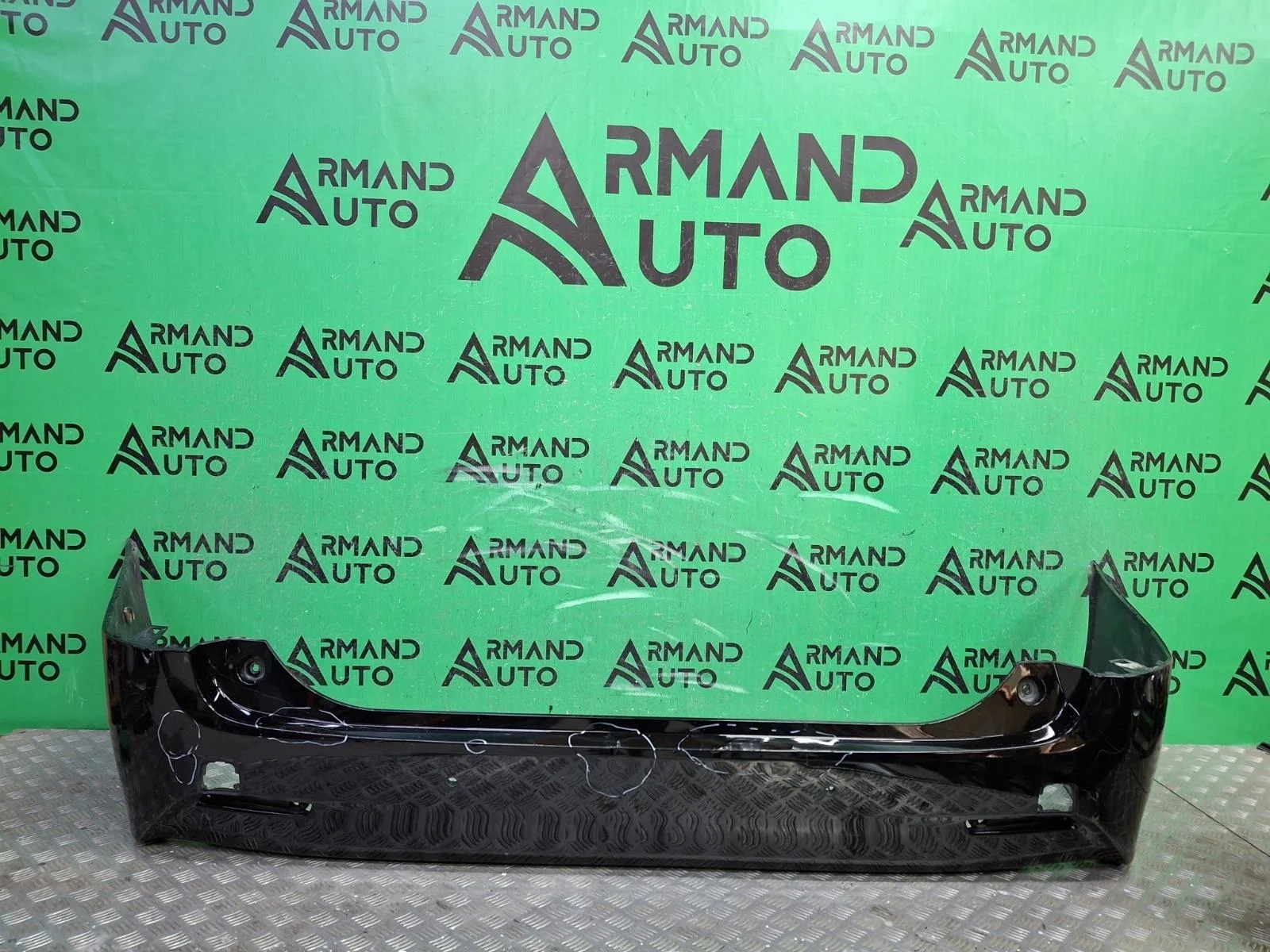 Бампер Toyota Alphard 2015-2022 3