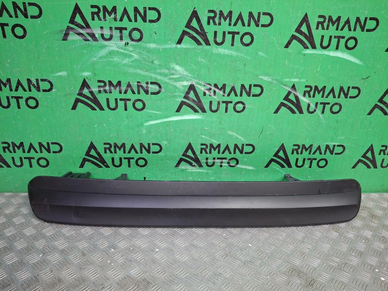 Накладка бампера Toyota Highlander 2010-2013 U40