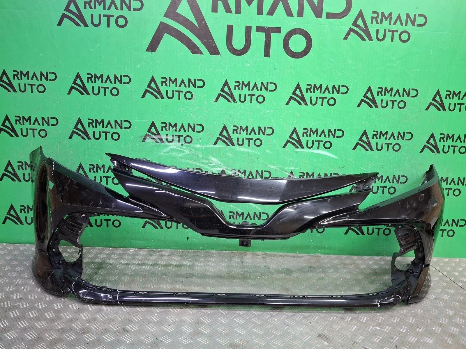 Бампер Toyota Camry 2017-2021 8 XV70