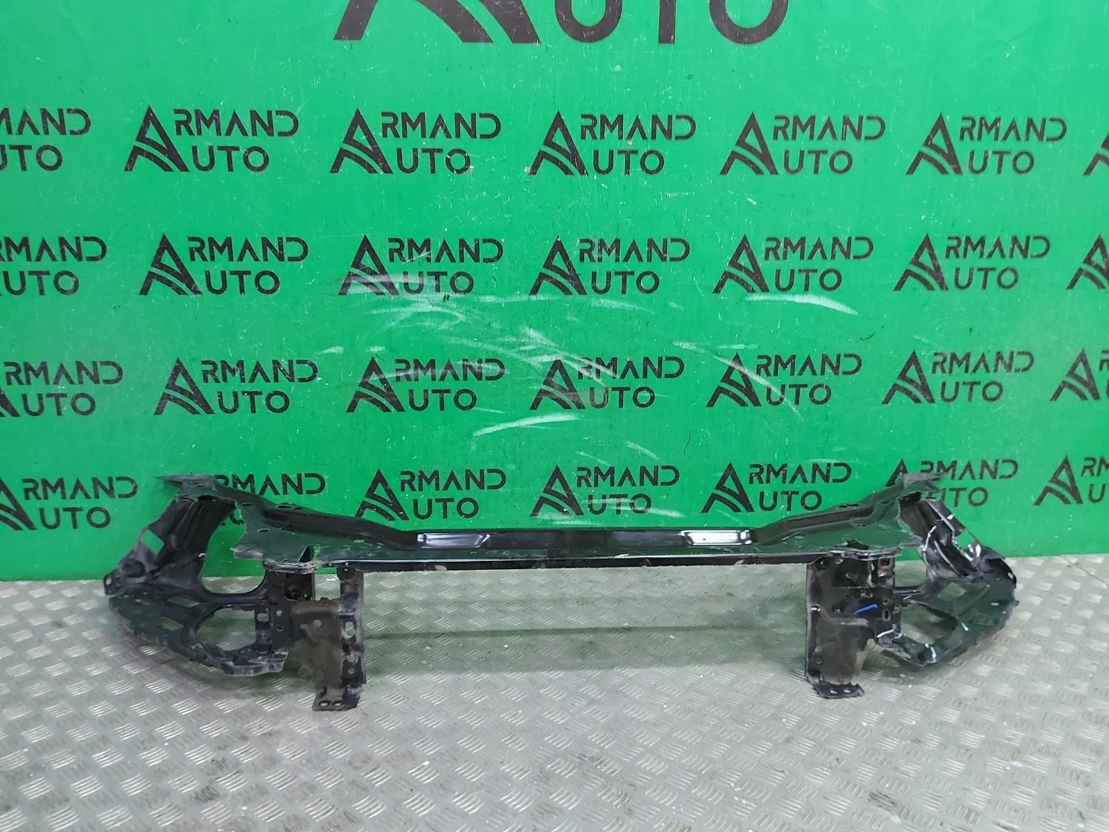 Панель передняя (суппорт радиатора) Volvo XC60 2008-2017