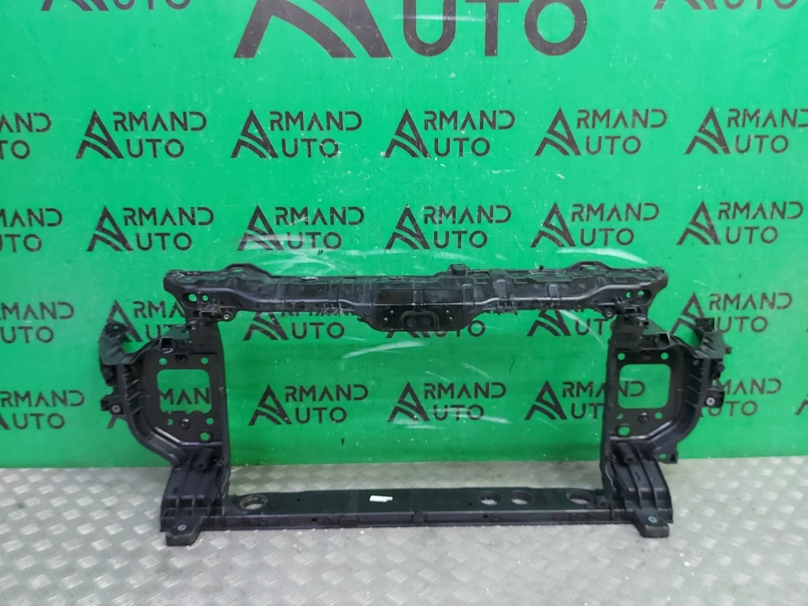 Панель передняя (суппорт радиатора) Kia K5 2020-нв 3