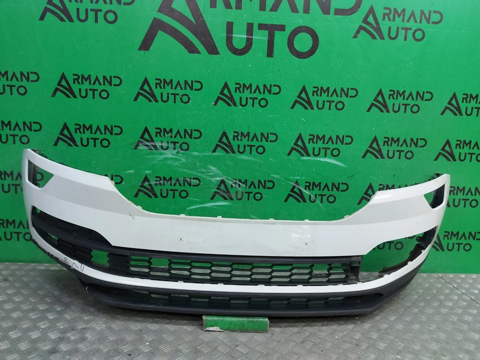 Бампер Skoda Karoq 2017-нв