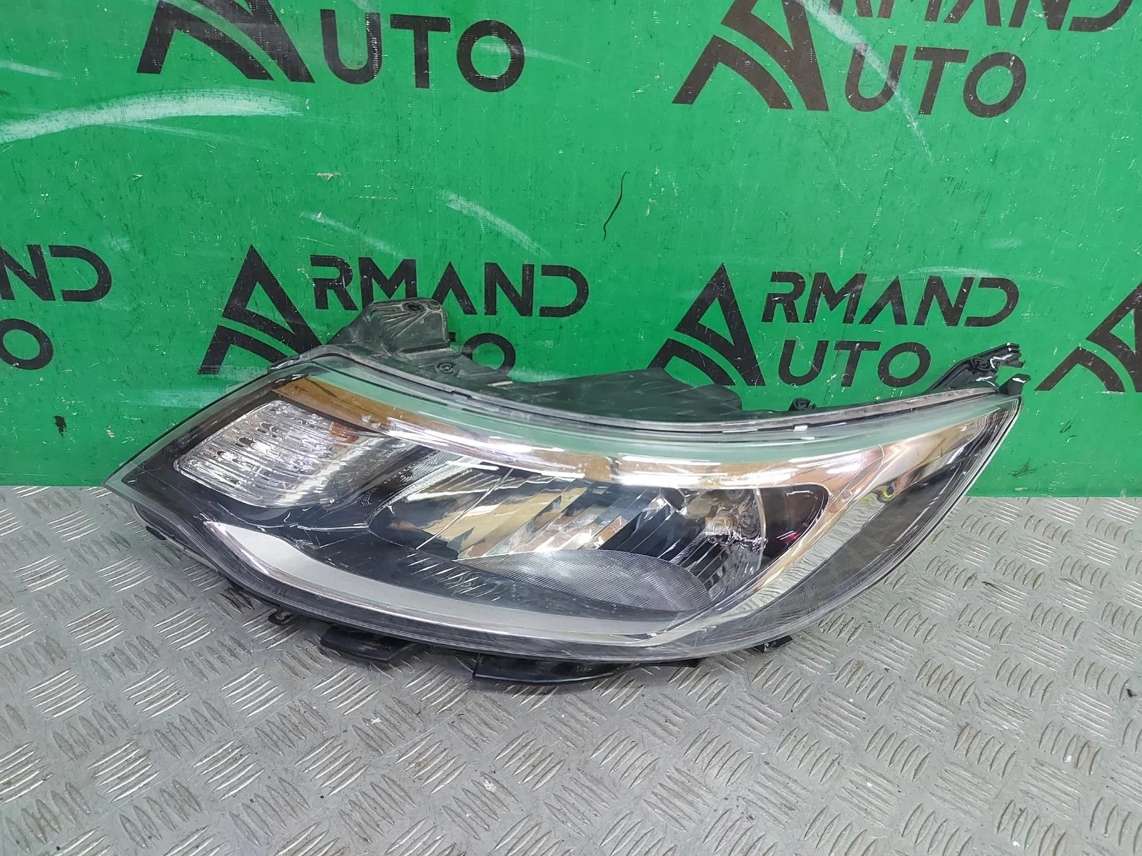 Фара Kia Rio 2015-2017 3 QB