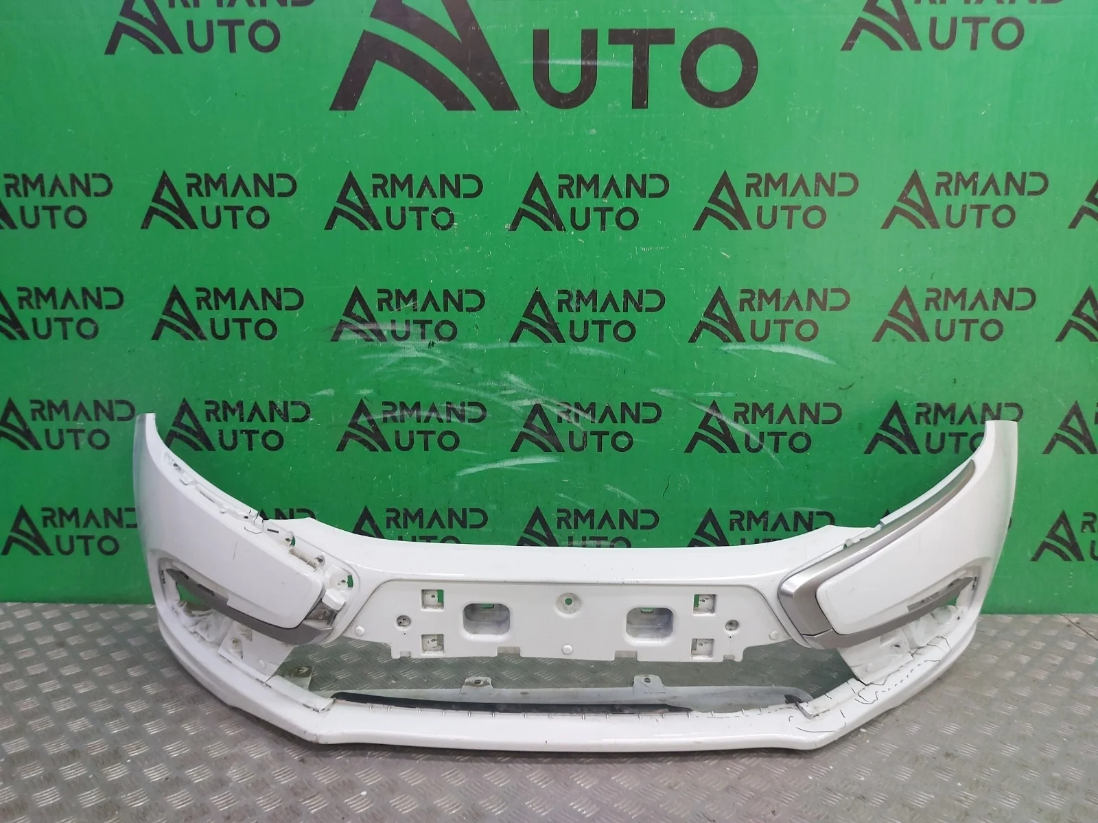 Бампер Lada Granta 2018-нв