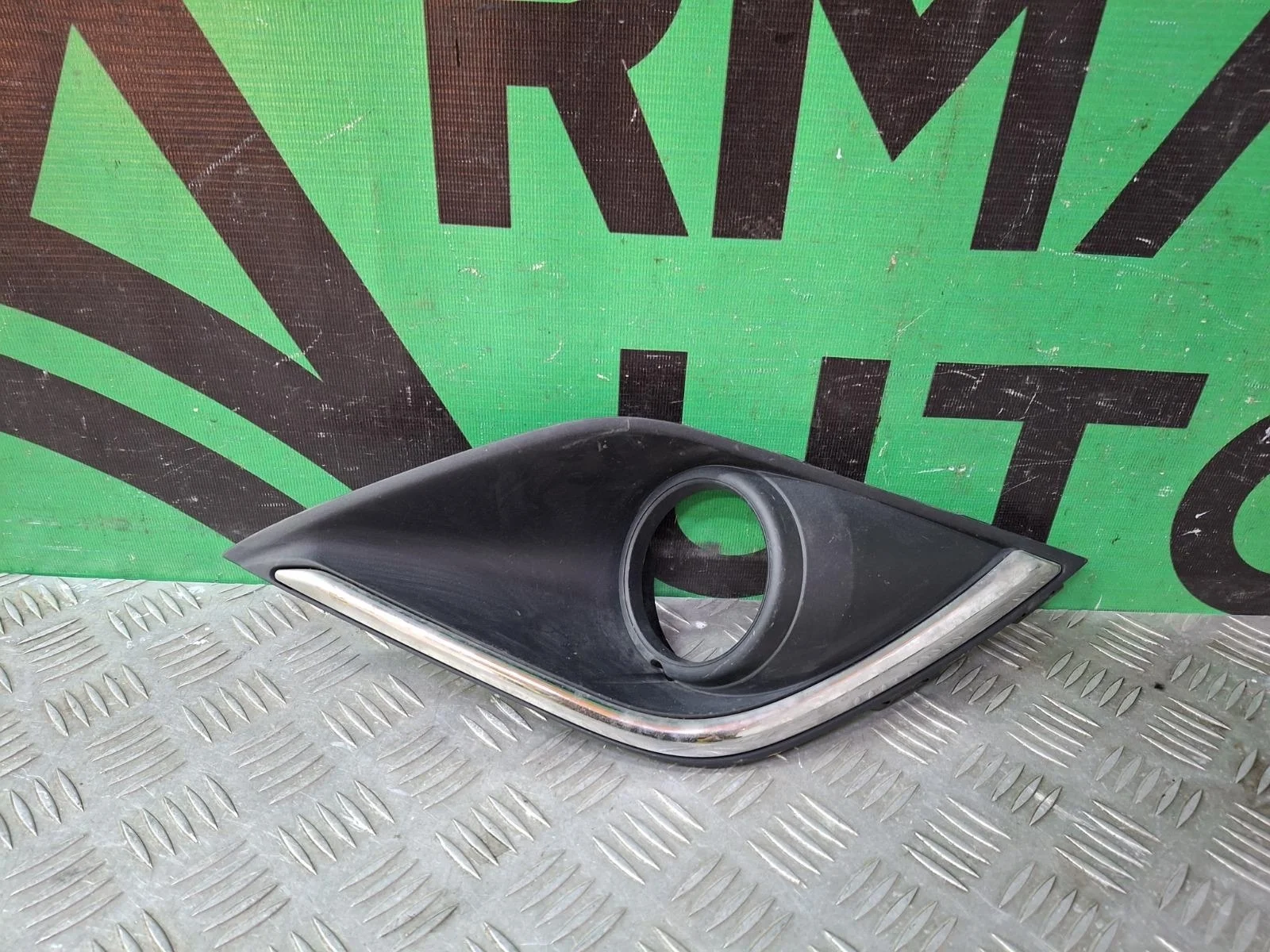 Окантовка птф Mitsubishi Outlander 2015-2018 3