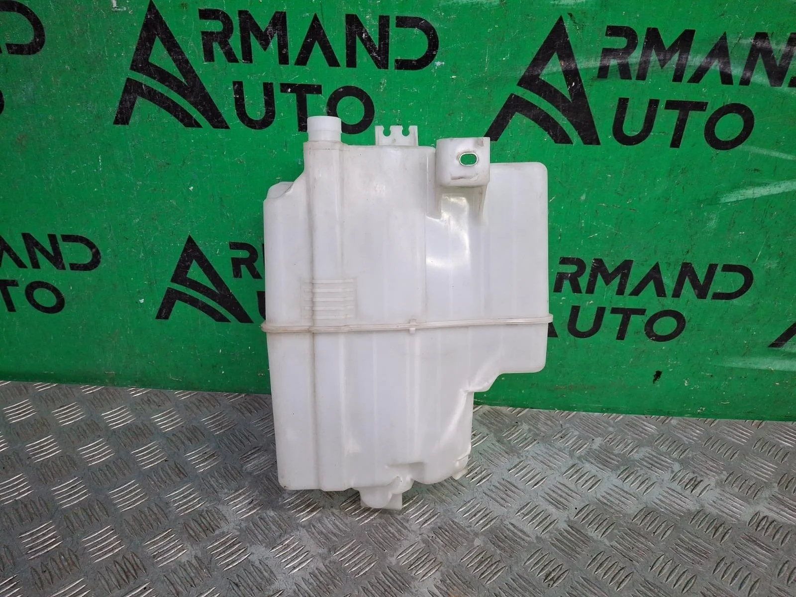 Бачок стеклоомывателя Mazda CX-5 2011-2017