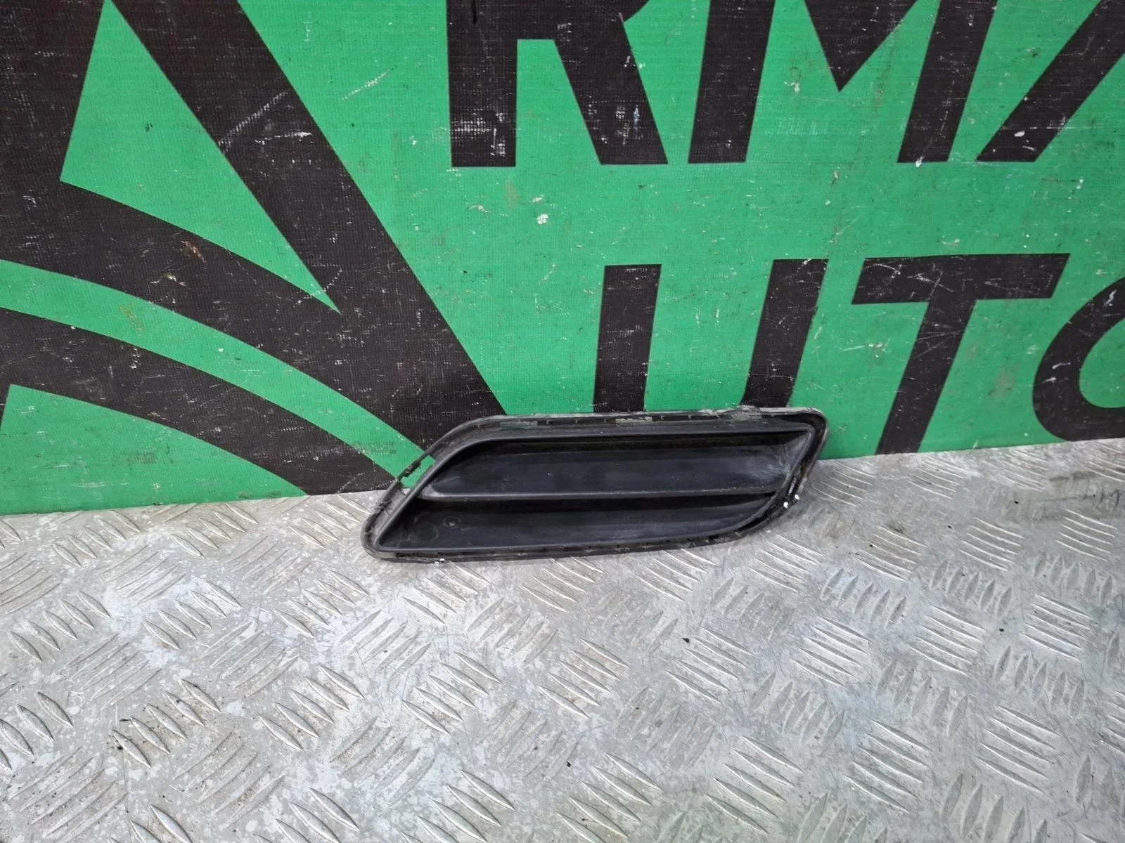 Накладка юбки бампера Kia K5 2020-нв 3